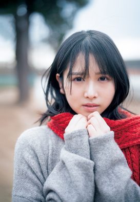 日向坂46・上村ひなの、表紙を飾る『blt graph.』最新号で“美少女感”溢れるグラビアを披露