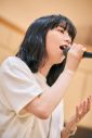 のん、配信ライブ『のんおうちで観るライブ』が2周年！早着替え対決も実施 - 画像一覧（9/12）