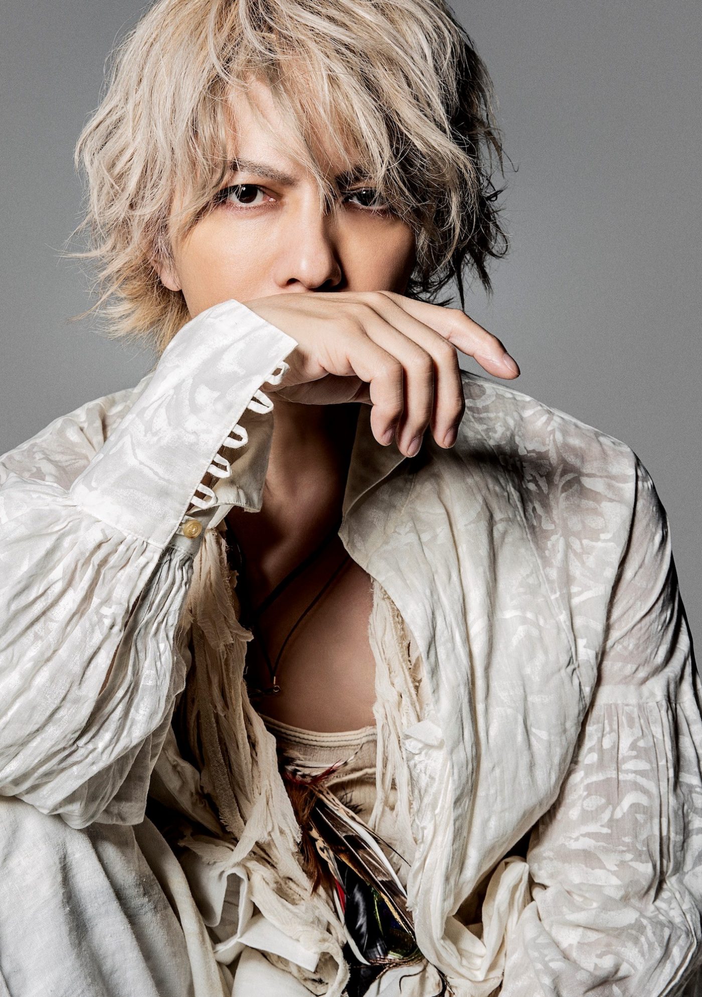 HYDE、新作ライヴ映像作品の先行上映会を開催！「みんな、観ちゃった？いいでしょ」 - 画像一覧（1/11）