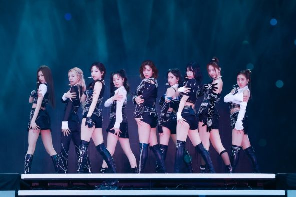 【レポート】TWICE、自身5度目のワールドツアーの日本公演が大阪・ヤンマースタジアム長居よりスタート