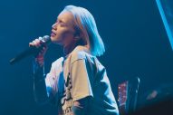 Anly、多彩な表現で魅了したワンマンライブ『A.L.I.V.E』のレポートが到着！「今出来ること全部詰め込みます」 - 画像一覧（2/12）