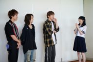 桜田ひより主演ドラマ『あの子の子ども』の撮影現場を主題歌を歌うTHE BEAT GARDENが訪問 - 画像一覧（1/3）