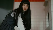 水カン・詩羽が、黒髪＆制服姿で熱演！ソロプロジェクト3作目となる新曲「deny」MV公開 - 画像一覧（4/5）