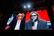 YOSHIKIの誕生日を手越祐也、PATA、MIYAVIらが祝福！YOSHIKIと「AI YOSHIKI」の生対談も - 画像一覧（1/6）