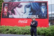 YOSHIKI、“リアルゴールド X/Y”の合計出荷本数が2,900万本を突破 - 画像一覧（3/4）