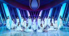 乃木坂46、齋藤飛鳥ラストシングル「ここにはないもの」がミリオン達成 - 画像一覧（1/1）