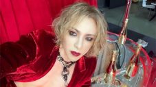 YOSHIKIがバレンタインに公開したセルフィー動画に世界のファンが悶絶「刺激的な美しさ！」 - 画像一覧（2/2）