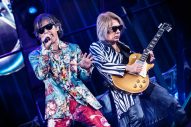 B’z、結成35周年のメモリアルイヤーに開催されたベスト選曲のPleasureツアーを待望のパッケージ化 - 画像一覧（2/2）