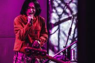 菅田将暉、自身2度目となるオンラインライブ『菅田将暉 LIVE STREAMING VOL.2』で全13曲を披露 - 画像一覧（5/15）