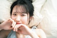 日向坂46・丹生明里、表紙を飾る『blt graph.』で新センターに抜擢された際の胸中を赤裸々告白 - 画像一覧（2/11）