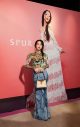 TWICEチェヨン『ETRO x CHAEYOUNG PHOTO GALLERY』に来場！ エトロ「2024 春夏ウィメンズコレクション」のアイテムを着こなす - 画像一覧（1/1）