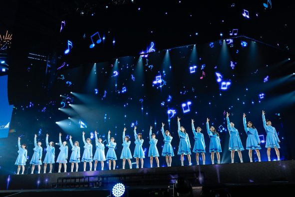 日向坂46、約2年3ヵ月越しの初の東京ドーム公演を開催！ 新曲「僕なんか」のサプライズ披露も