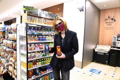 YOSHIKI、コンビニ訪問動画に大反響！「コンビニでYOSHIKIさんと遭遇したら失神する」