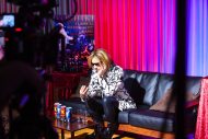 YOSHIKI、生配信で涙ながらに心境を語る - 画像一覧（4/11）