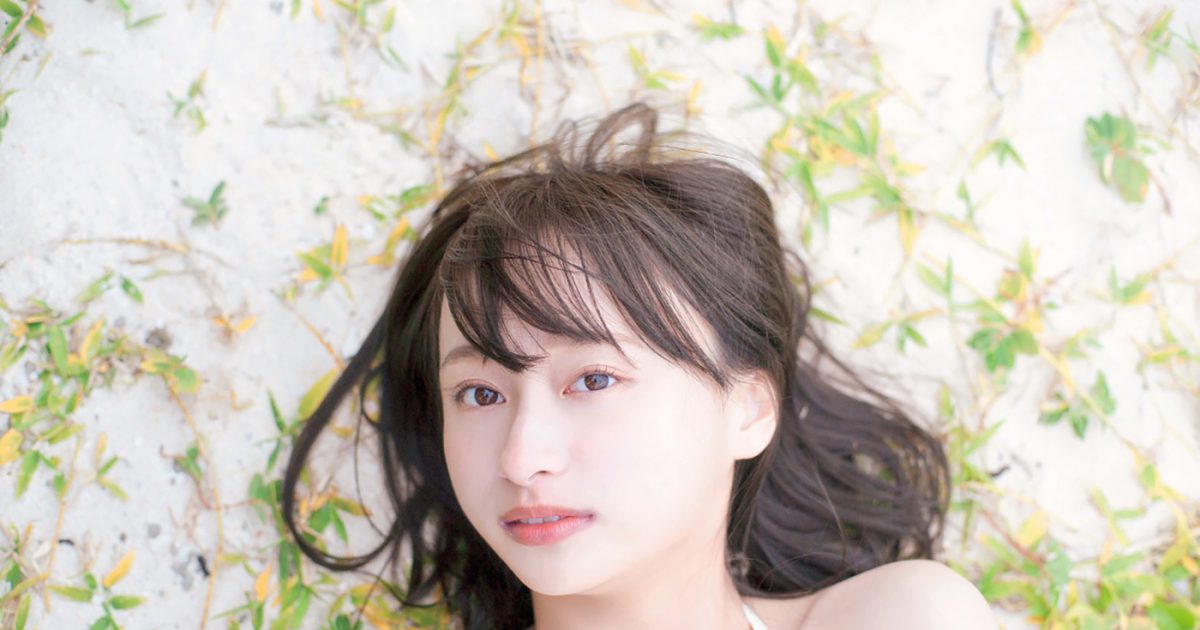 日向坂46・影山優佳、1st写真集『知らないことだらけ』封入特典