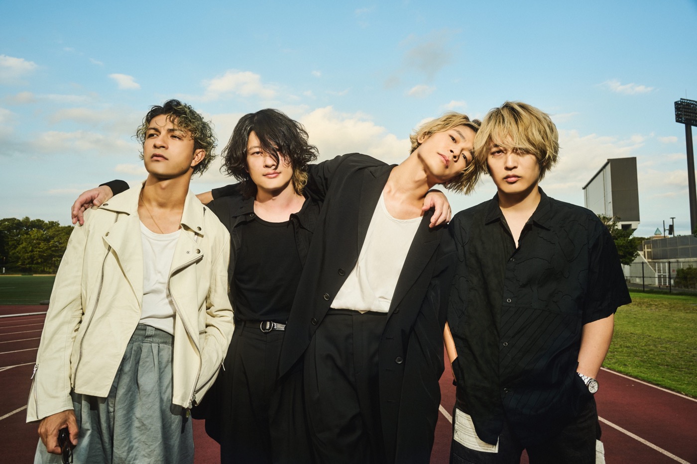 [Alexandros]、藤林泰也×水野舞菜が出演する「冷めちゃう」MV公開