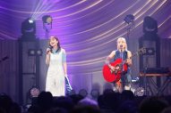 【ライブレポート】miwa、ニューアルバム『7th』ツアー初日に佐久間みなみアナがサプライズ登場！『すぽると!』テーマ曲をふたりで歌唱 - 画像一覧（3/3）