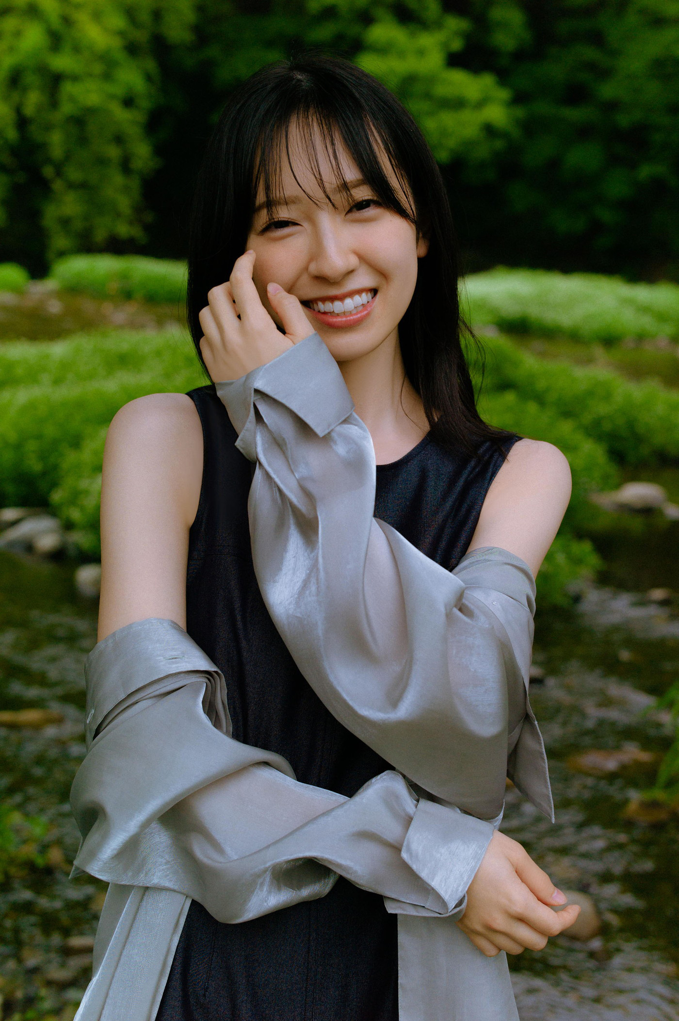 日向坂46金村美玖、2度目の表紙を飾る『blt graph.』で幻想的な美しさを披露 - 画像一覧（3/4）