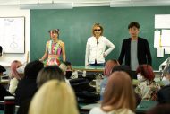 YOSHIKI、服飾・ファッションの専門学校にサプライズ登場！ 若者たちのリアルに触れ「学ぶものがたくさんある」 - 画像一覧（4/4）