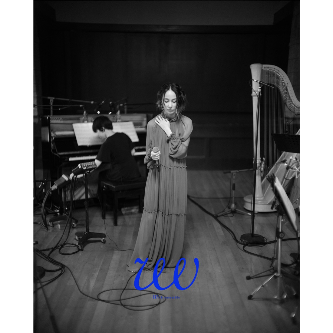 中島美嘉、『With ensemble』に再降臨！ アルバム収録曲「信じて」をオーケストラアレンジで披露 - 画像一覧（1/3）