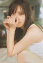 日向坂46・加藤史帆、1st写真集『#会いたい』の裏表紙カット全4種＆秋元康の帯コメント公開 - 画像一覧（7/9）