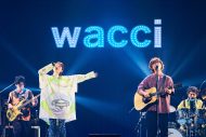 【レポート】wacci、全国ツアーファイナル公演にasmiがサプライズ登場！コラボ曲「リバイバル feat. asmi」をライブ初披露 - 画像一覧（6/6）