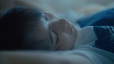 マルシィ、畑芽育が出演する「ラズベリー」ティザー映像公開 - 画像一覧（5/5）