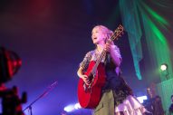 【ライブレポート】miwa『7th』ツアー初日公演に、フジテレビアナウンサー佐久間みなみがサプライズ登場 - 画像一覧（3/12）