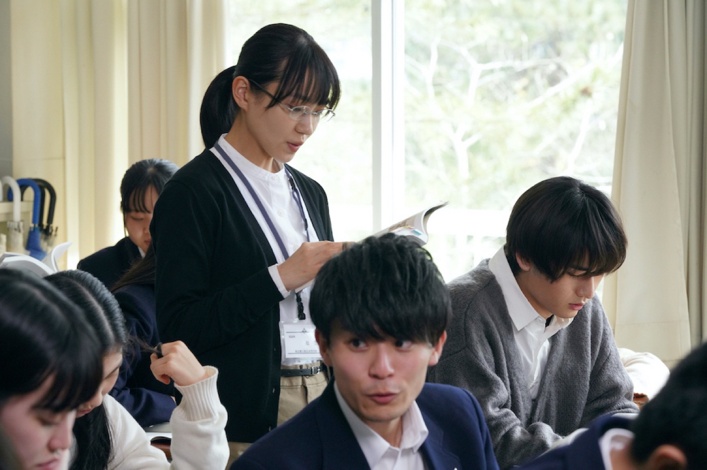 奈緒主演映画『先生の白い嘘』×yama、主題歌「独白」スペシャルコラボPVを公開