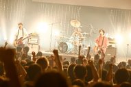 【レポート】岡崎体育、異色対バンの自主企画イベント（東京編）開催！ゲストはGirls²（DAY1）とMy Hair is Bad（DAY2） - 画像一覧（6/14）