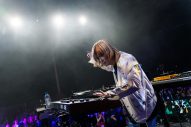 【ライブレポート】小室哲哉『Japan Expo Paris』に“名誉ゲスト”として登場！現地ファン3000人が「Get Wild」などを大合唱 - 画像一覧（3/4）