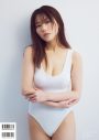 田中美久、谷間溢れる柔らかバストが露わに。表紙飾る2誌の水着グラビア公開「夏にかけてガンガンいくのでよろしくお願いしまーす」 - 画像一覧（4/4）