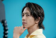 広瀬すず×山下智久、夏の装いでマックカフェの新TVCMに再登場！「フラッペしちゃった（ハート）」 - 画像一覧（26/27）