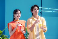 広瀬すず×山下智久、夏の装いでマックカフェの新TVCMに再登場！「フラッペしちゃった（ハート）」 - 画像一覧（25/27）