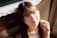 乃木坂46小川彩＆櫻坂46的野美青が『グラビアチャンピオン』に登場！浴衣や制服カット公開 - 画像一覧（5/7）