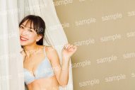 SKE48熊崎晴香、健康的なランジェリーショット他多彩な表情がとらえられた初写真集の特典ポストカード4種を公開 - 画像一覧（5/5）