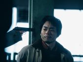 菅田将暉主演映画『Cloud クラウド』より、人間の恐怖を炙り出すシーン写真6点解禁 - 画像一覧（6/6）