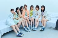 日向坂46、卒業を発表した丹生明里＆濱岸ひよりを含めた二期生7人全員で『B.L.T.11月号』の表紙＆巻頭に登場 - 画像一覧（2/4）