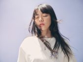 あいみょん、5thアルバム表題曲「猫にジェラシー」の生演奏MV公開 - 画像一覧（1/2）