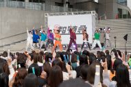 【ライブレポート】超特急、フリーライブ『お試し超特急』に1万人を動員！ 通行人にも熱烈アピール - 画像一覧（4/14）