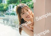 日向坂46佐々木美玲1st写真集『陽射しのパレード』水着カット含む書店限定特典ポスター他15絵柄を一挙解禁 - 画像一覧（9/16）