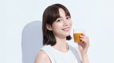 のんが“サジーベリー”を飲んで思わず「 ベリーすっぱー！ 」フィネス新CM放送スタート - 画像一覧（3/4）