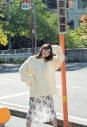 大原優乃、大胆露出のバックショットを含むデビュー15周年写真集『√25』先行カット解禁 - 画像一覧（1/5）