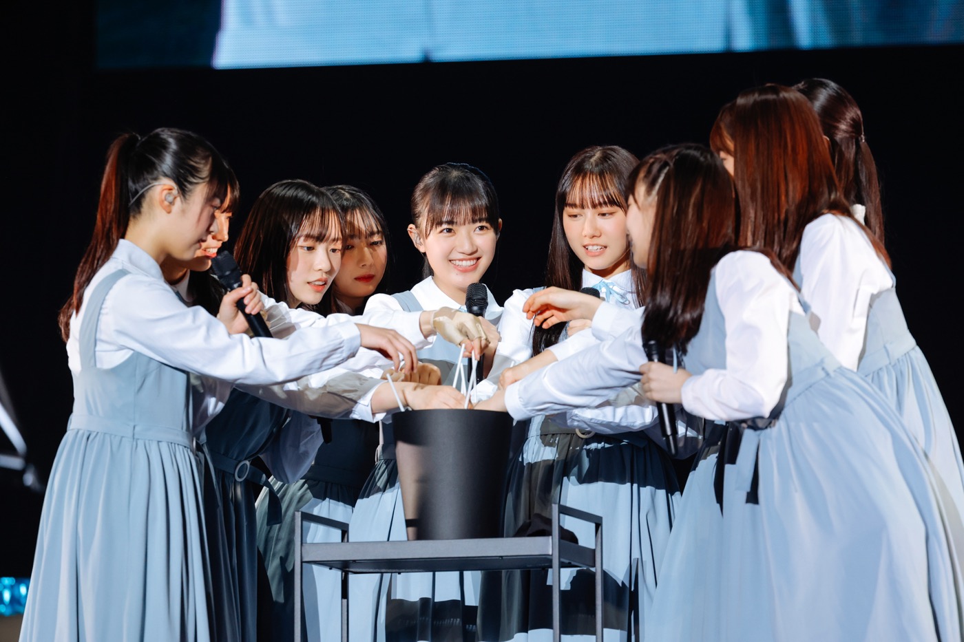 日向坂46、初の4期生単独公演『おもてなし会』を開催。“声出し解禁”ライブにファン大歓声 The First Times