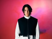 山下智久、映画『SEE HEAR LOVE　見えなくても聞こえなくても愛してる』主題歌「I See You」をAmazon Musicにて日本独占先行配信 - 画像一覧（1/2）