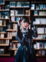 22/7、12thシングル 新衣装アーティスト写真公開！ YOASOBIが「夜に駆ける」を歌唱し話題となったスポットで撮影 - 画像一覧（2/12）