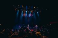 【ライブレポート】安田レイ、一夜限りのプレミアムライブ開催！Chara、宇多田ヒカルの名曲カバーも - 画像一覧（2/6）