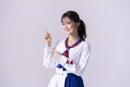 生田絵梨花、“先端半導体”の世界で歌って踊るユニークなTVCMに出演 - 画像一覧（2/9）