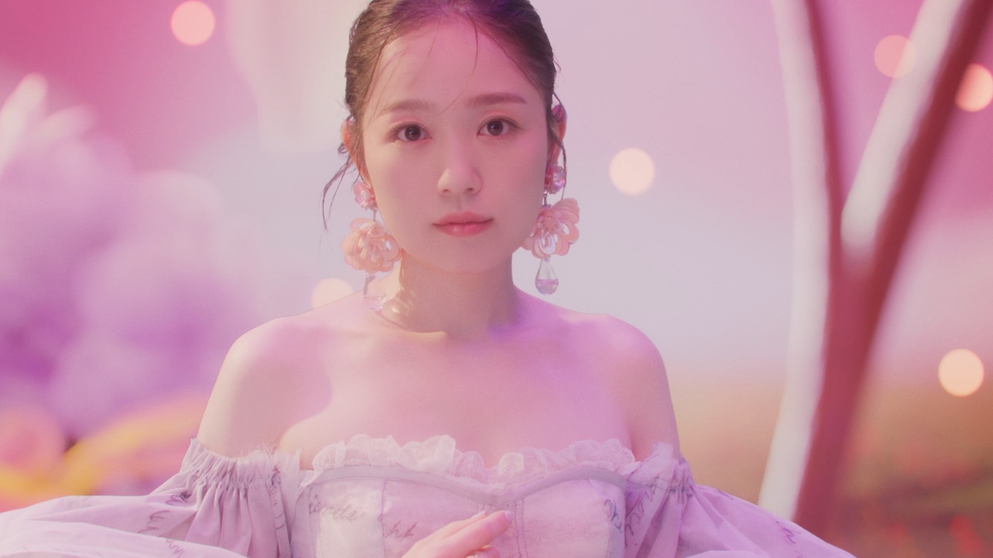 西野カナ、復帰後初の新曲「EYES ON YOU」MV公開 – THE FIRST TIMES